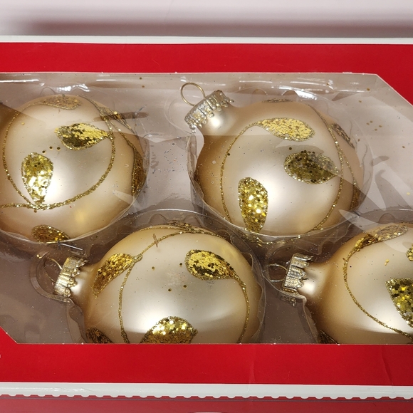 4 Glass Christmas Oranaments Holiday Time - Picture 3 of 3